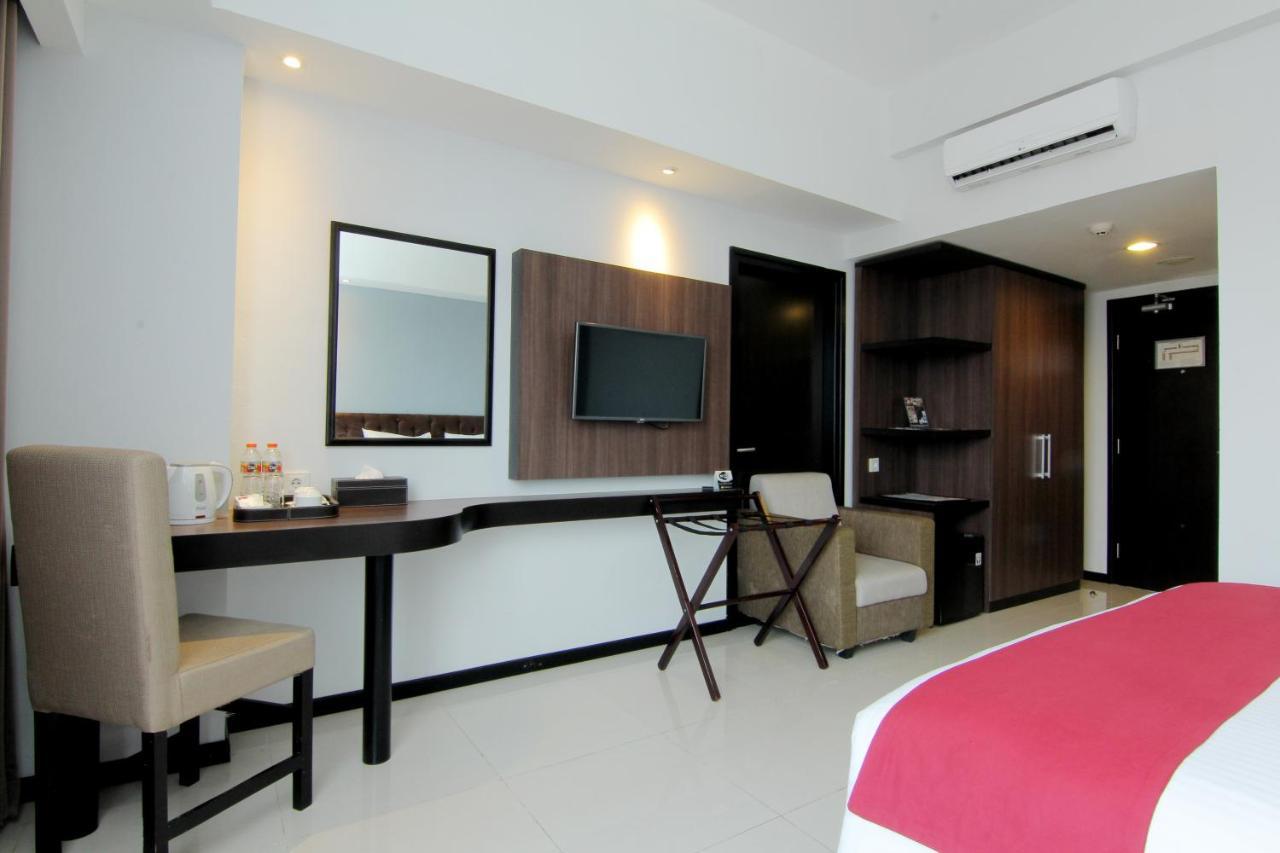 The Sun Hotel Madiun Eksteriør bilde