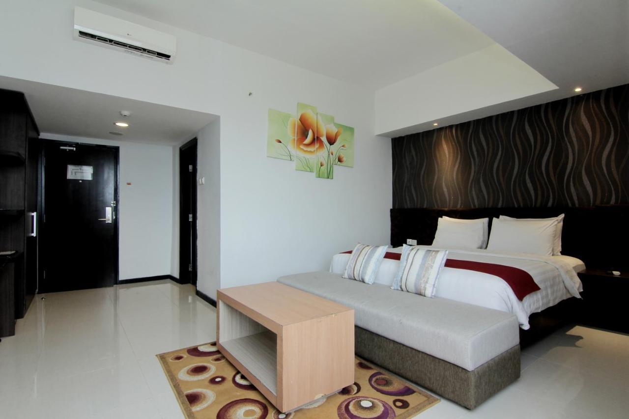 The Sun Hotel Madiun Eksteriør bilde