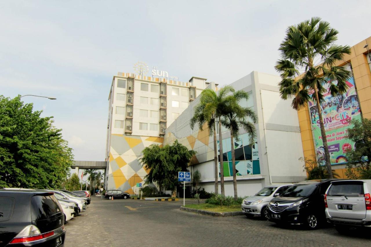 The Sun Hotel Madiun Eksteriør bilde